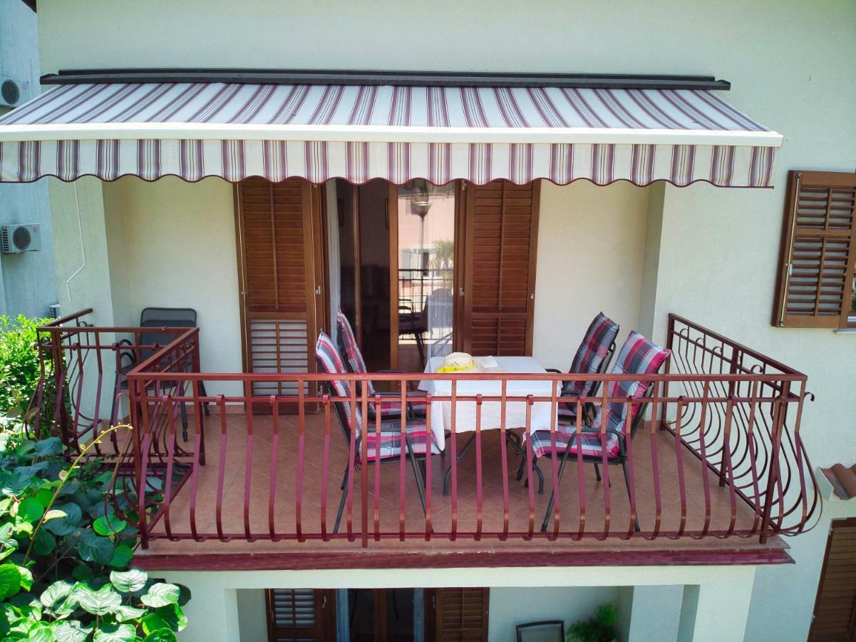 Apartments Si روفينج المظهر الخارجي الصورة