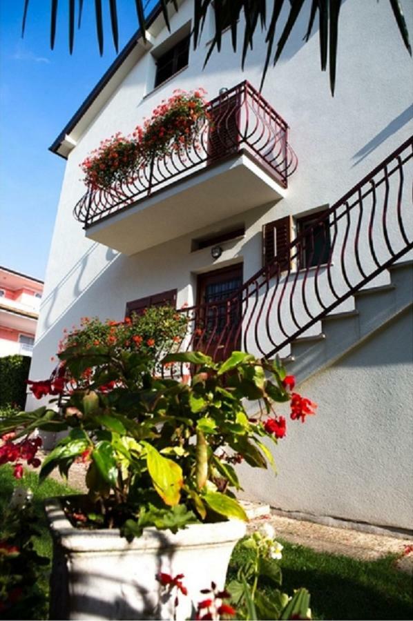 Apartments Si روفينج المظهر الخارجي الصورة